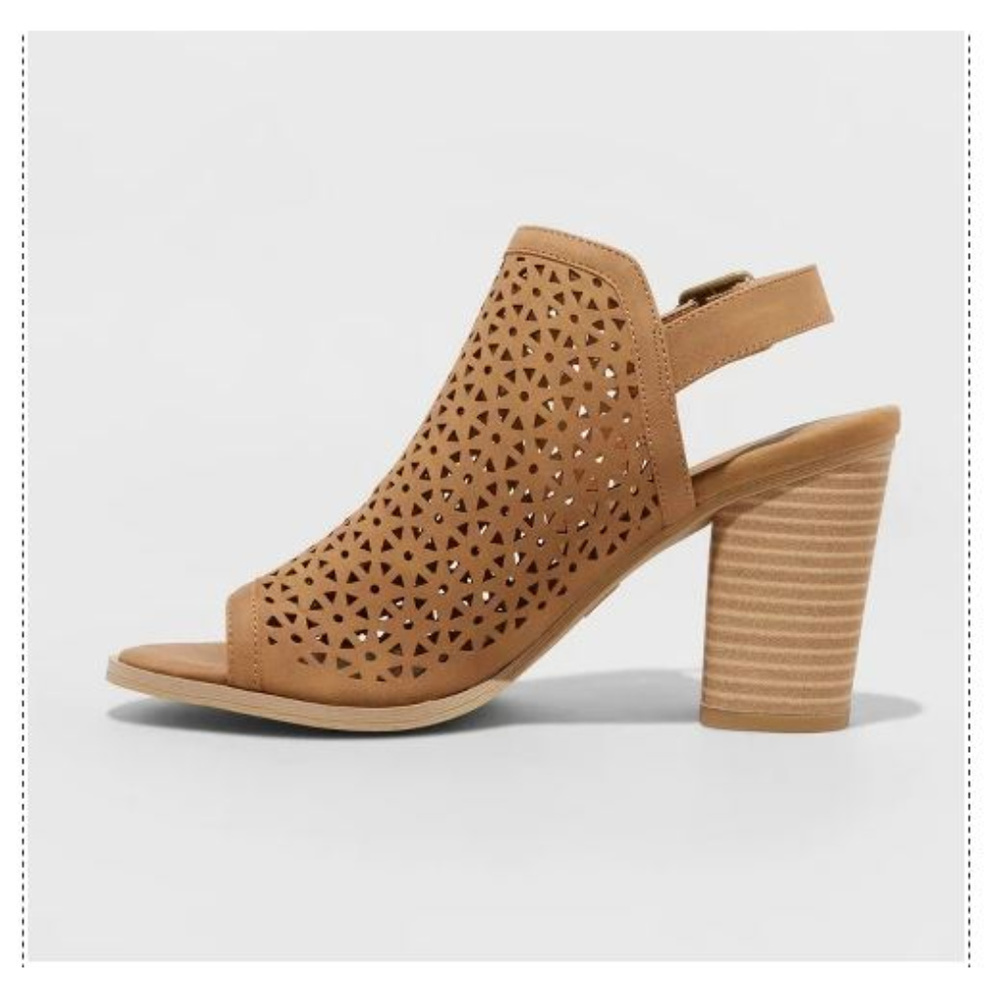 NWT Taupe Cut-Out Slingback Pumps-6/8.5/9/9.5 - Picture 3 of 3